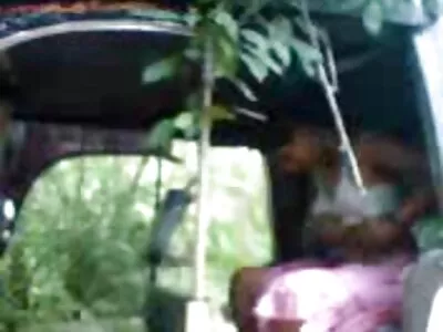 బస్టీ టిజె హార్ట్ బెల్లీ స్టిక్ కోరుకుంటున్నారు