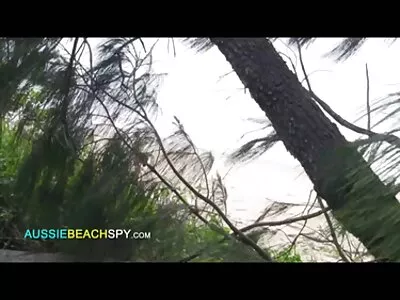 పాపింగ్ అవుట్ ట్విన్స్